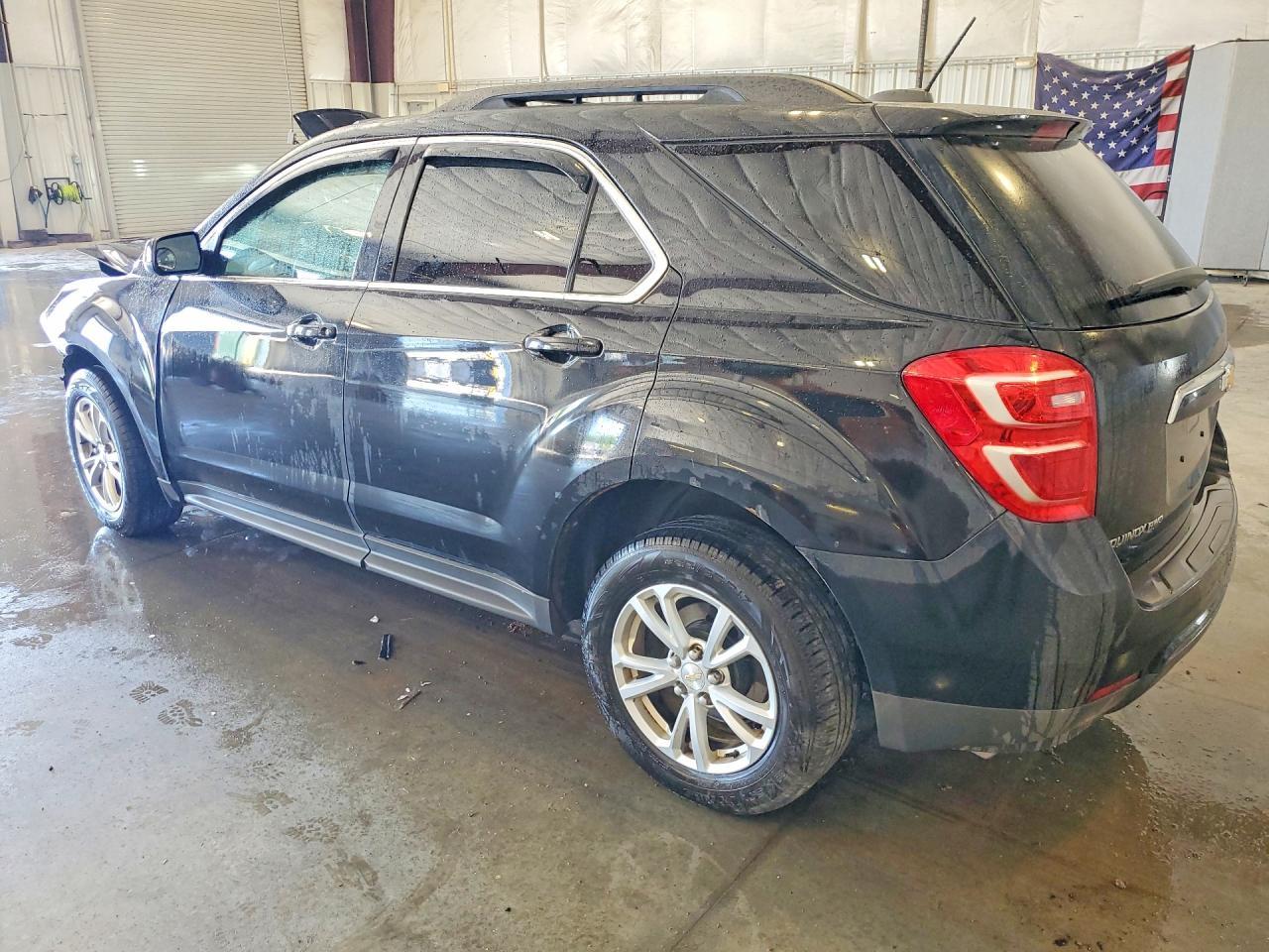 2017 Chevrolet Equinox Lt - Image 2