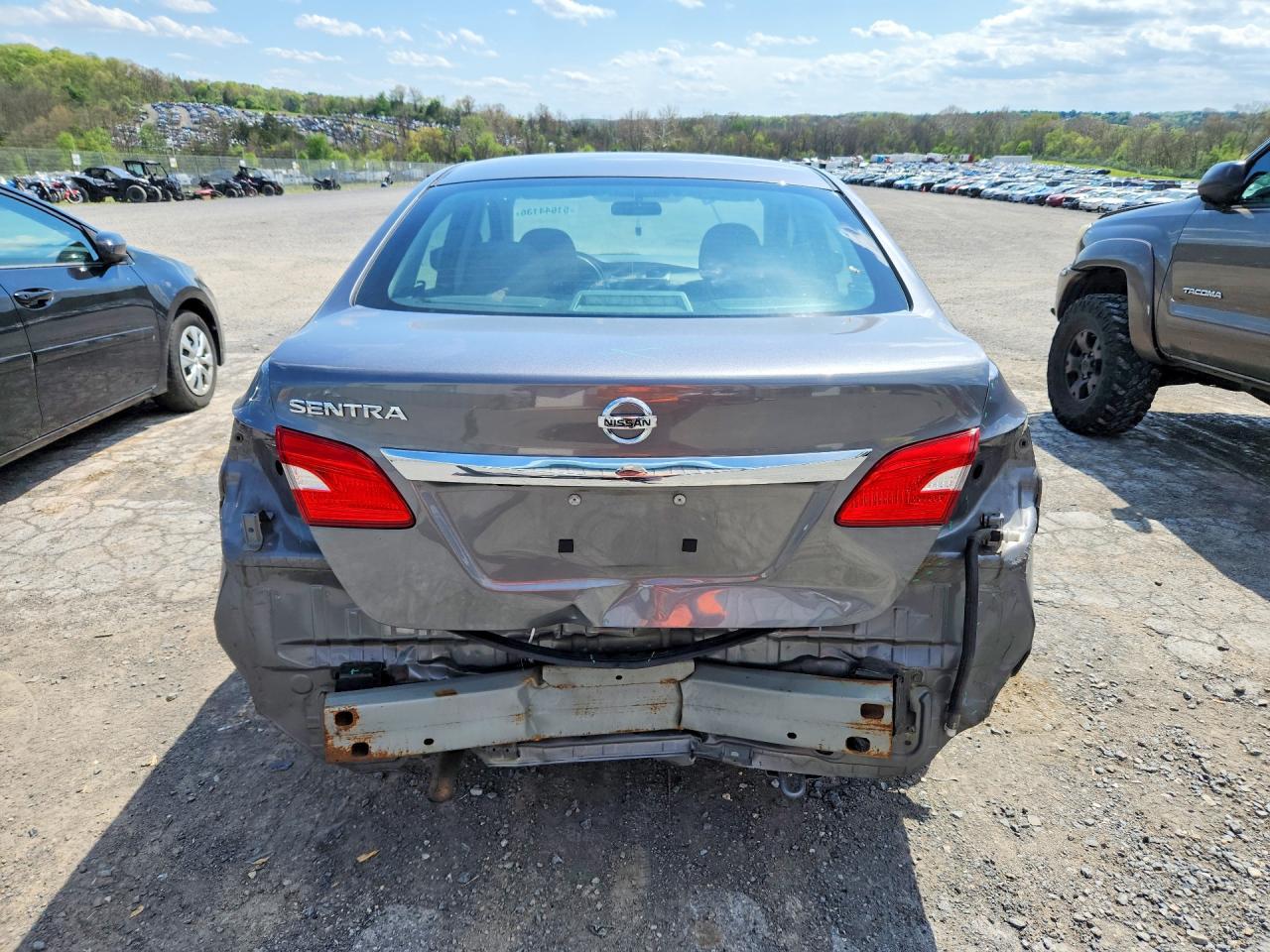 2019 Nissan Sentra S - Фото 6
