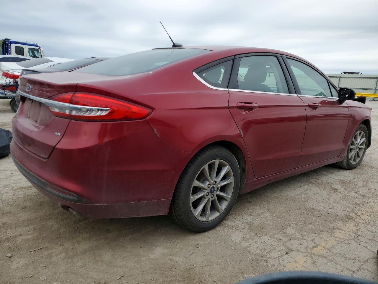 2017 Ford Fusion Se - Фото 3