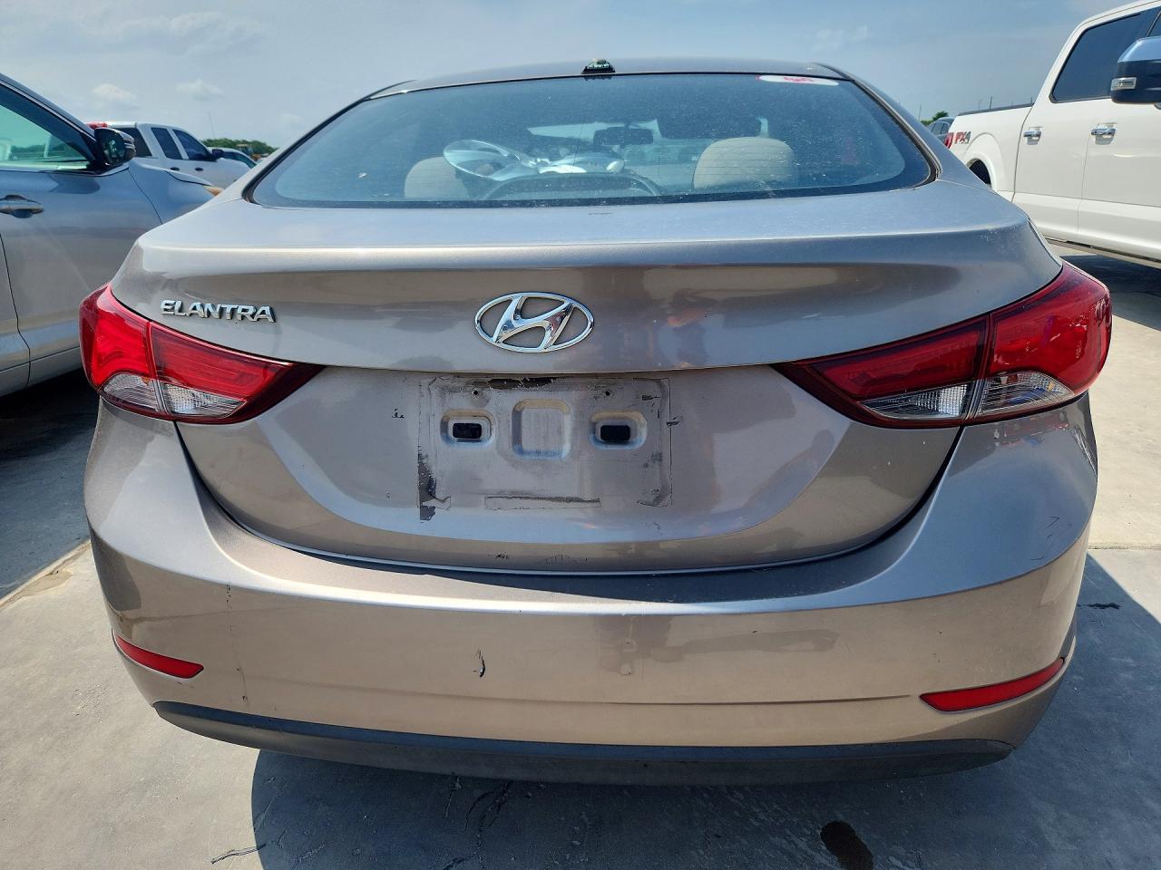 2016 Hyundai Elantra Se - Image 6