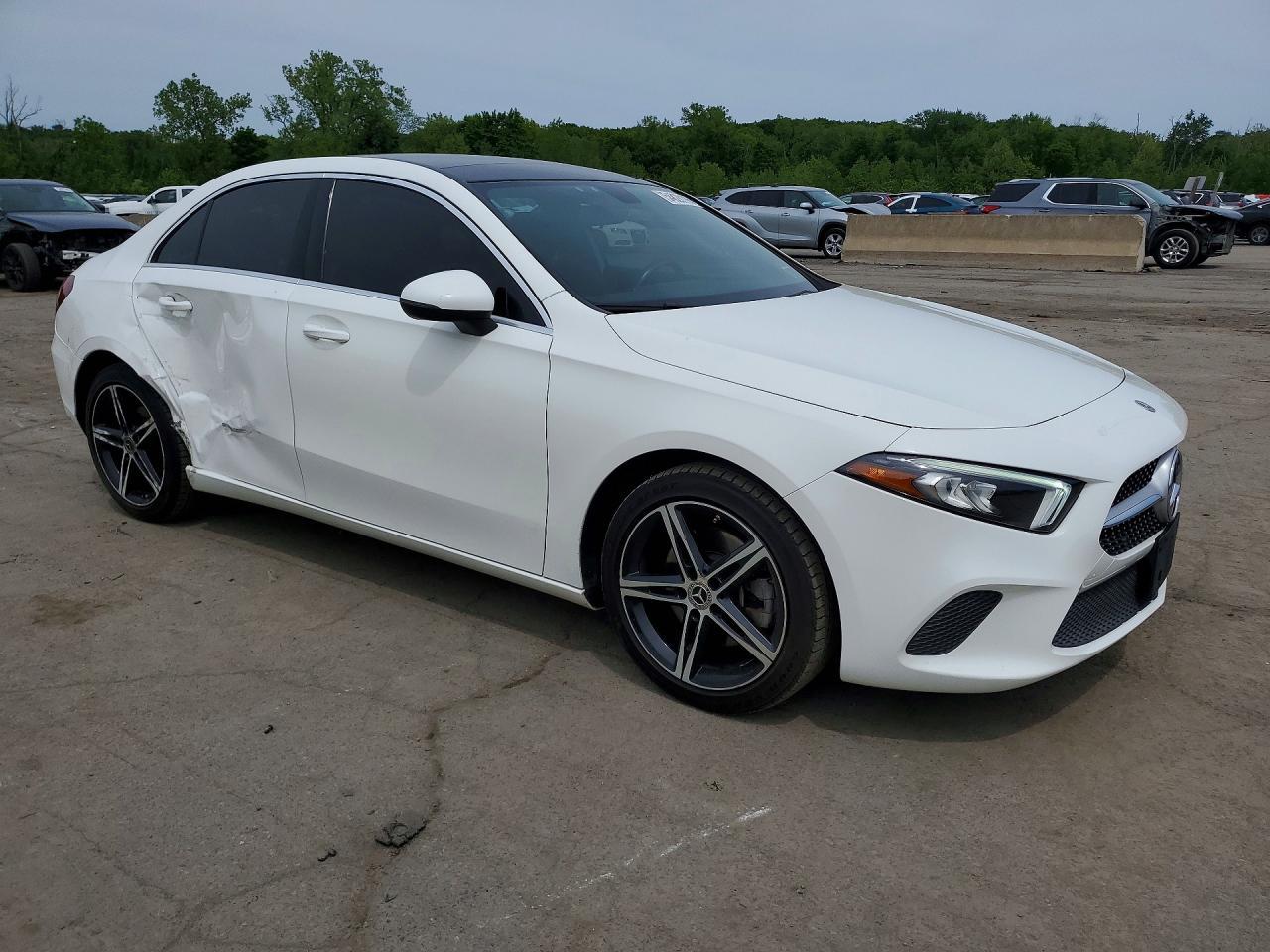 2021 Mercedes-Benz A 220 4Matic - Фото 4