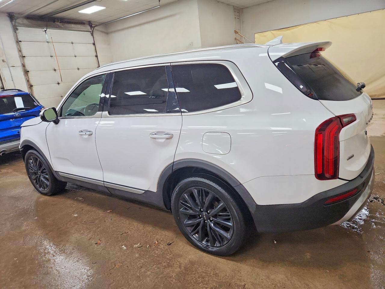 2022 Kia Telluride Sx - Фото 2