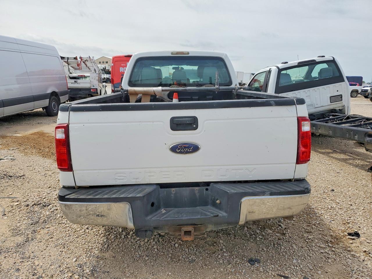 2016 Ford F350 Super Duty - Фото 6