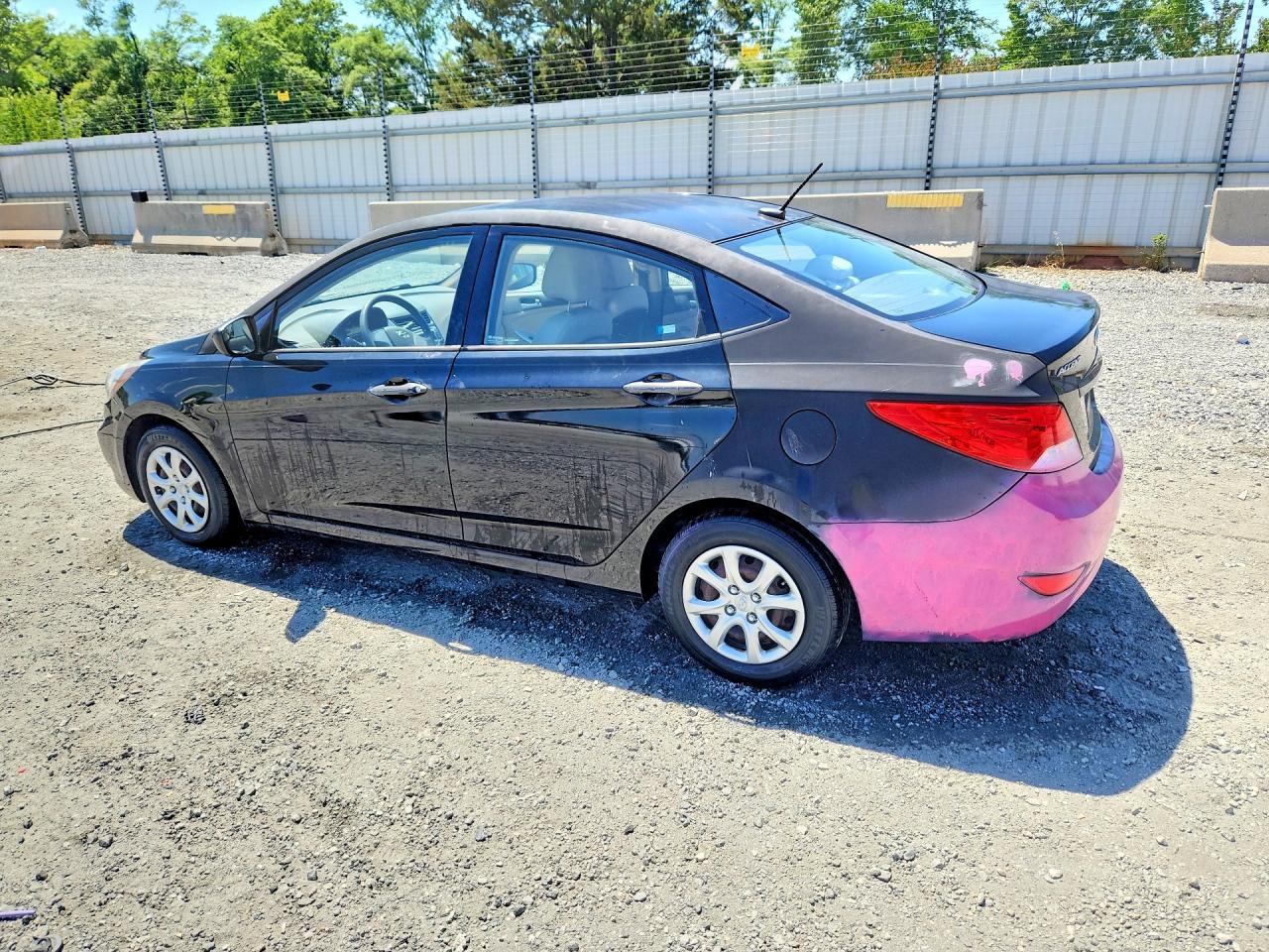 2014 Hyundai Accent Gls - Фото 2