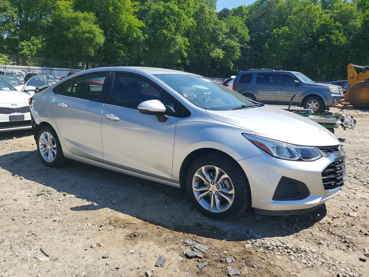 2019 Chevrolet Cruze Ls - Фото 4