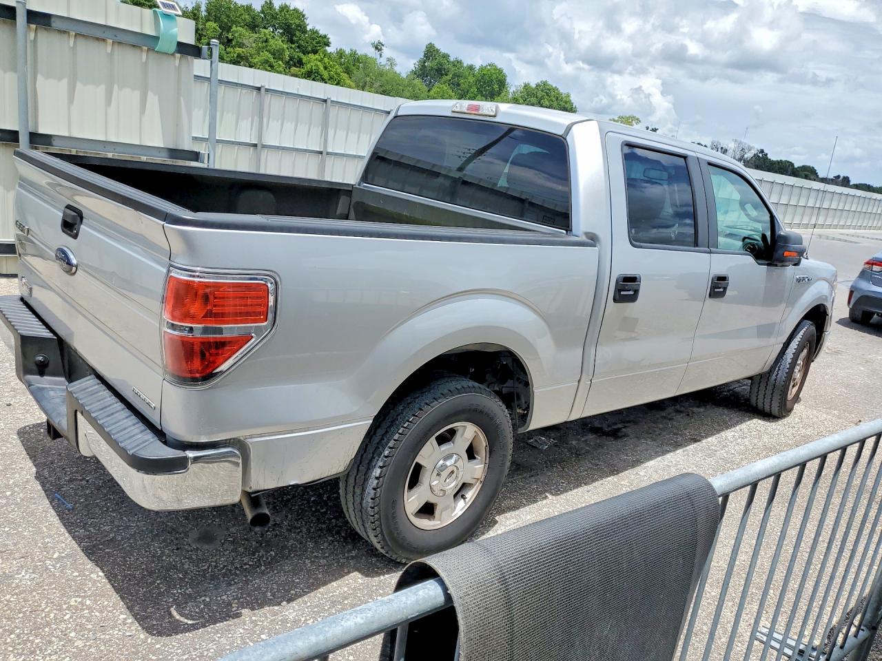 2013 Ford F150 Supercrew - Фото 3
