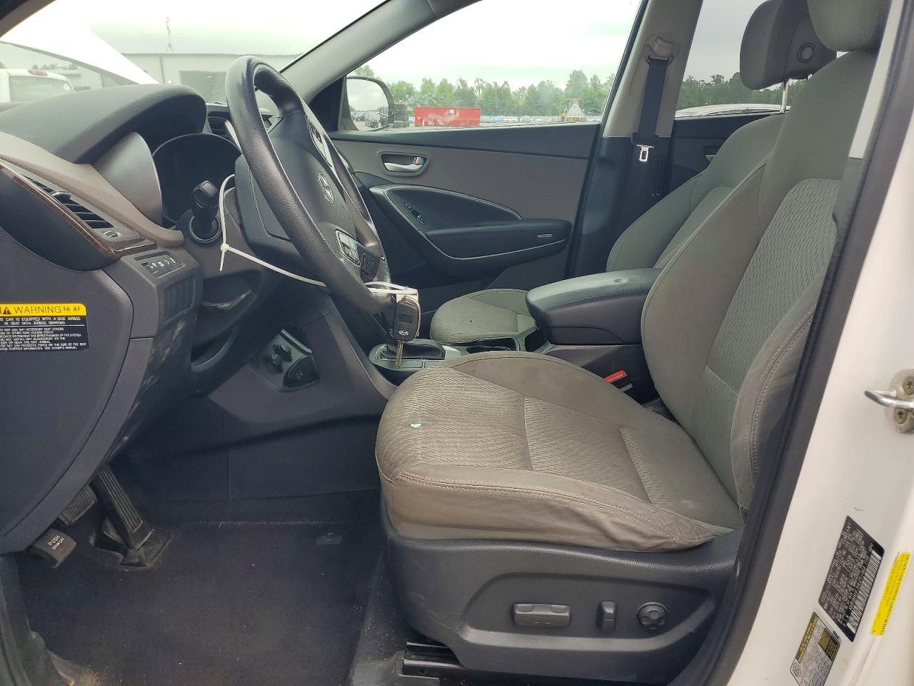 2017 Hyundai Santa Fe Se - Фото 7