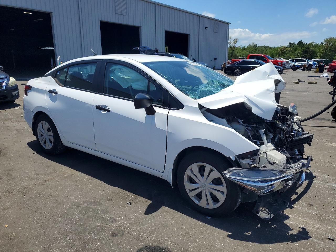 2021 Nissan Versa S - Фото 4