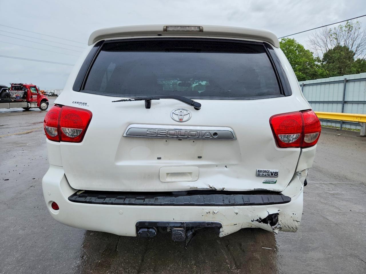 2017 Toyota Sequoia Platinum - Image 6