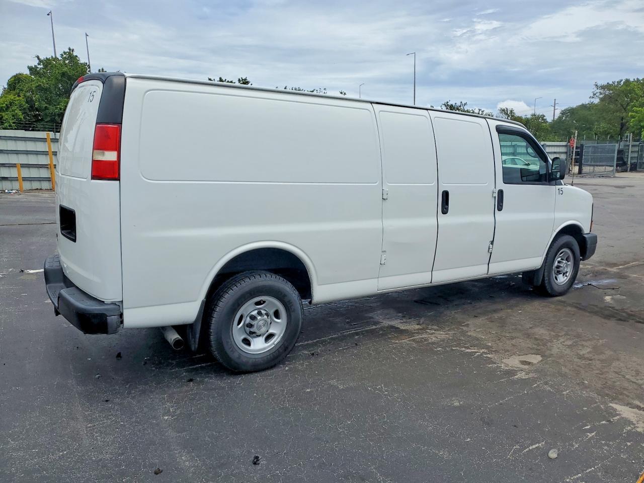 2014 Chevrolet Express G1500 - Image 3