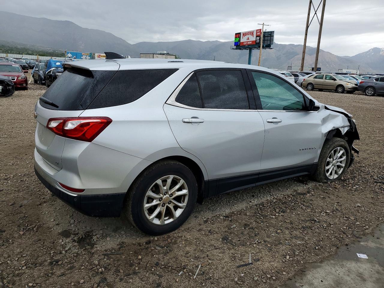 2018 Chevrolet Equinox Lt - Image 3