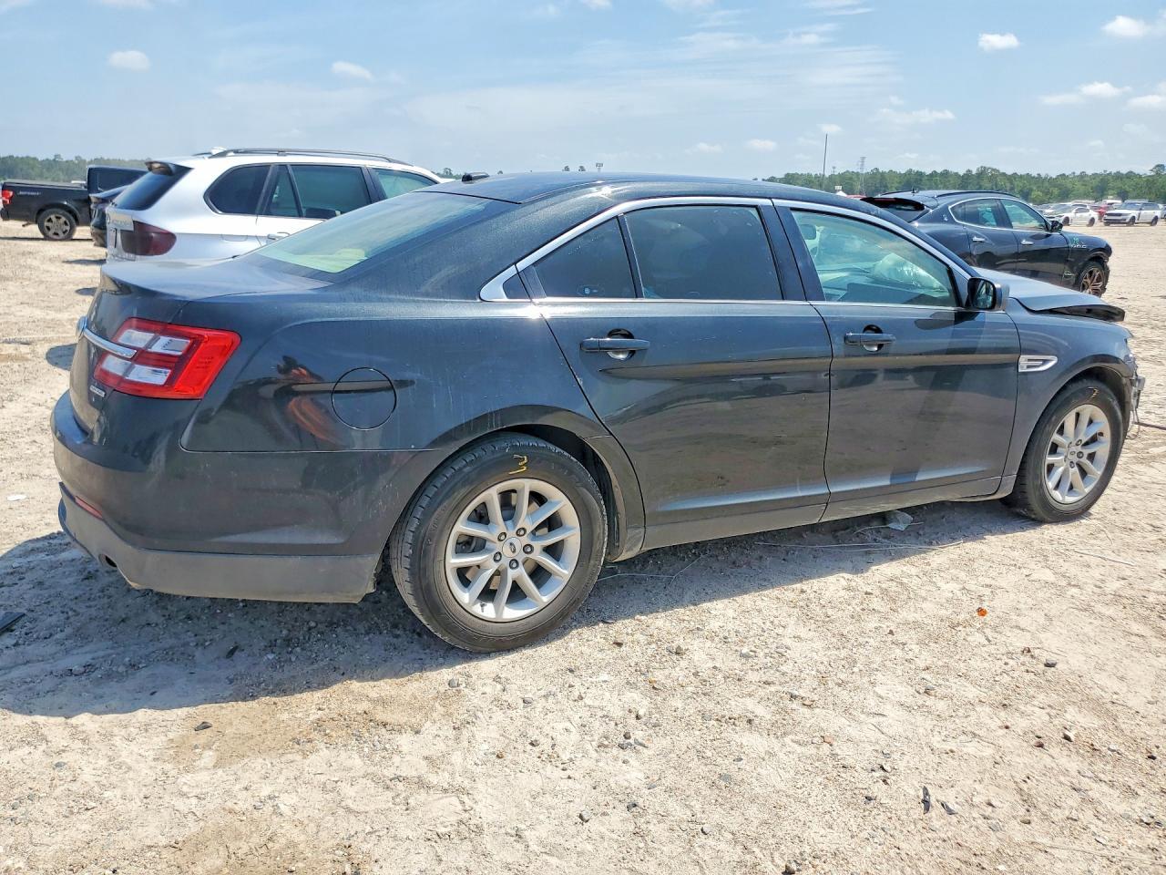 2013 Ford Taurus Se - Image 3