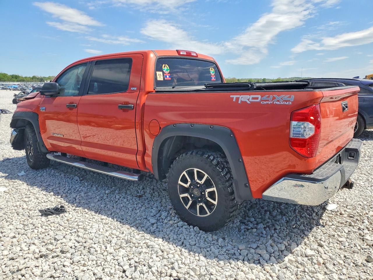 2018 Toyota Tundra Sr5 - Фото 2