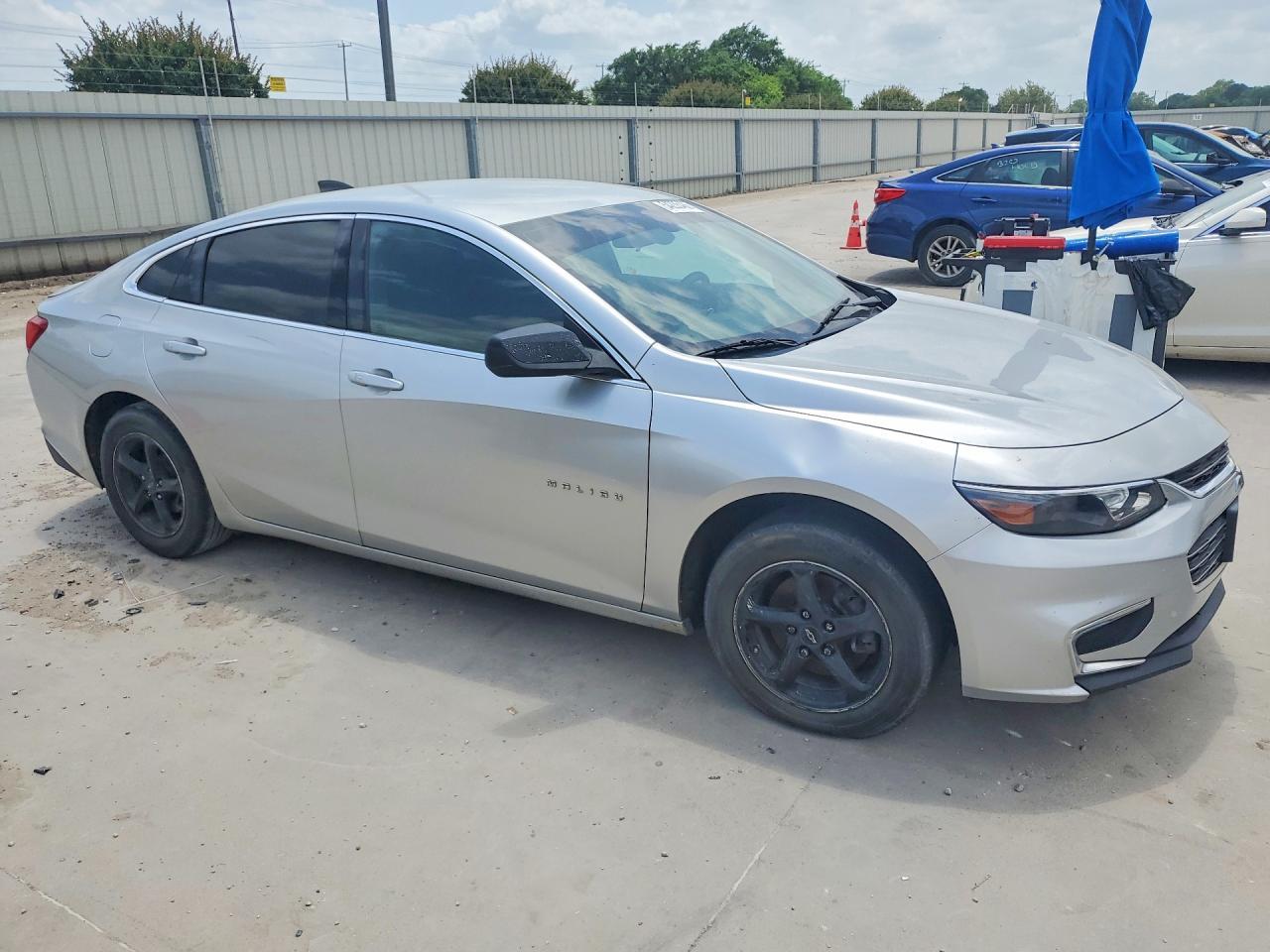 2016 Chevrolet Malibu Ls - Image 4