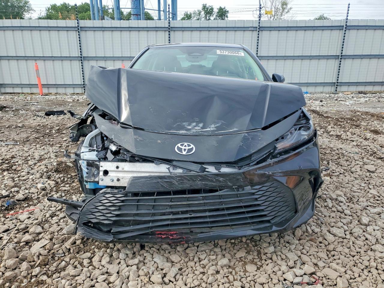 2025 Toyota Camry Le - Фото 5