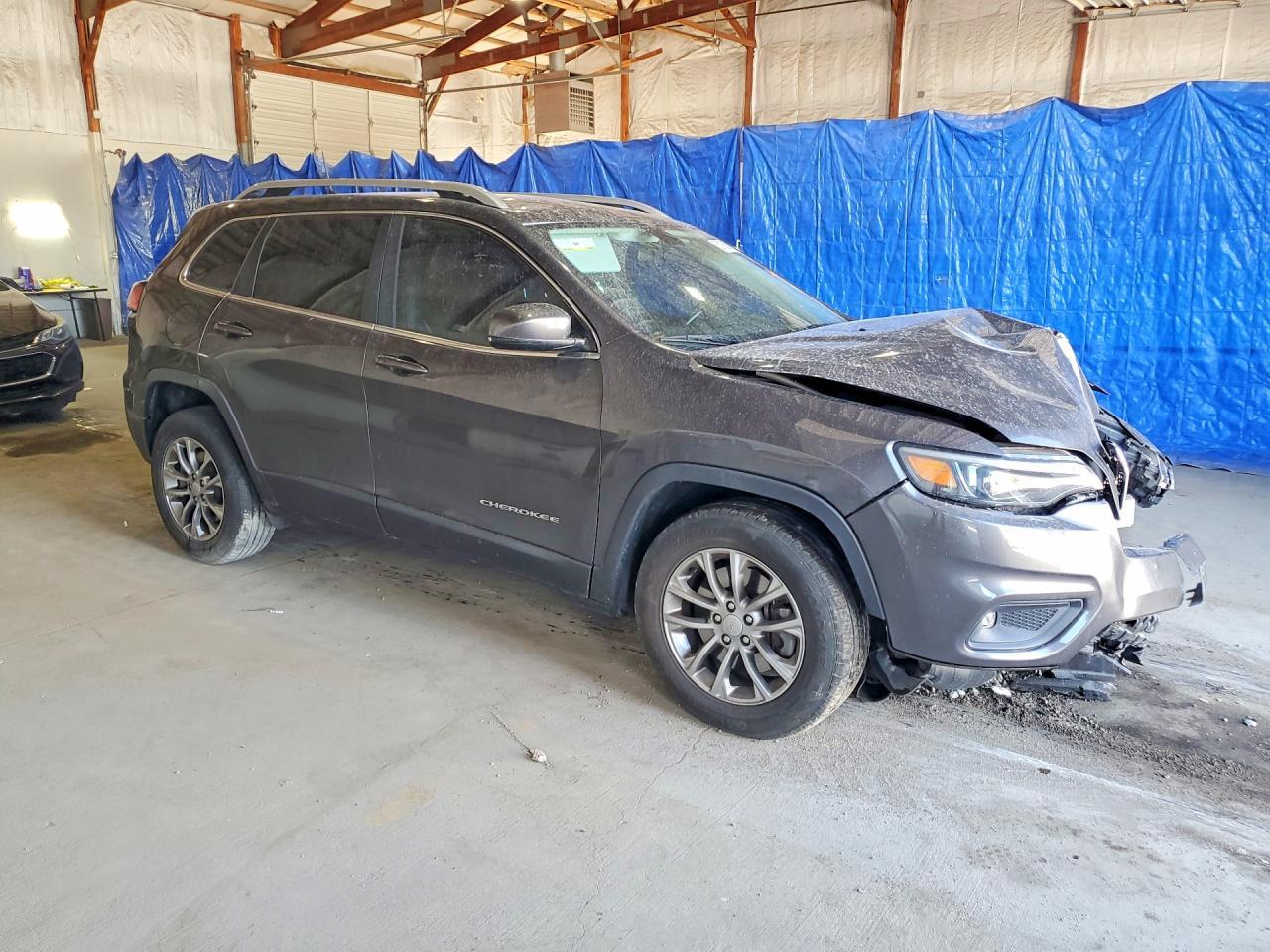 2020 Jeep Cherokee Latitude Plus - Image 4
