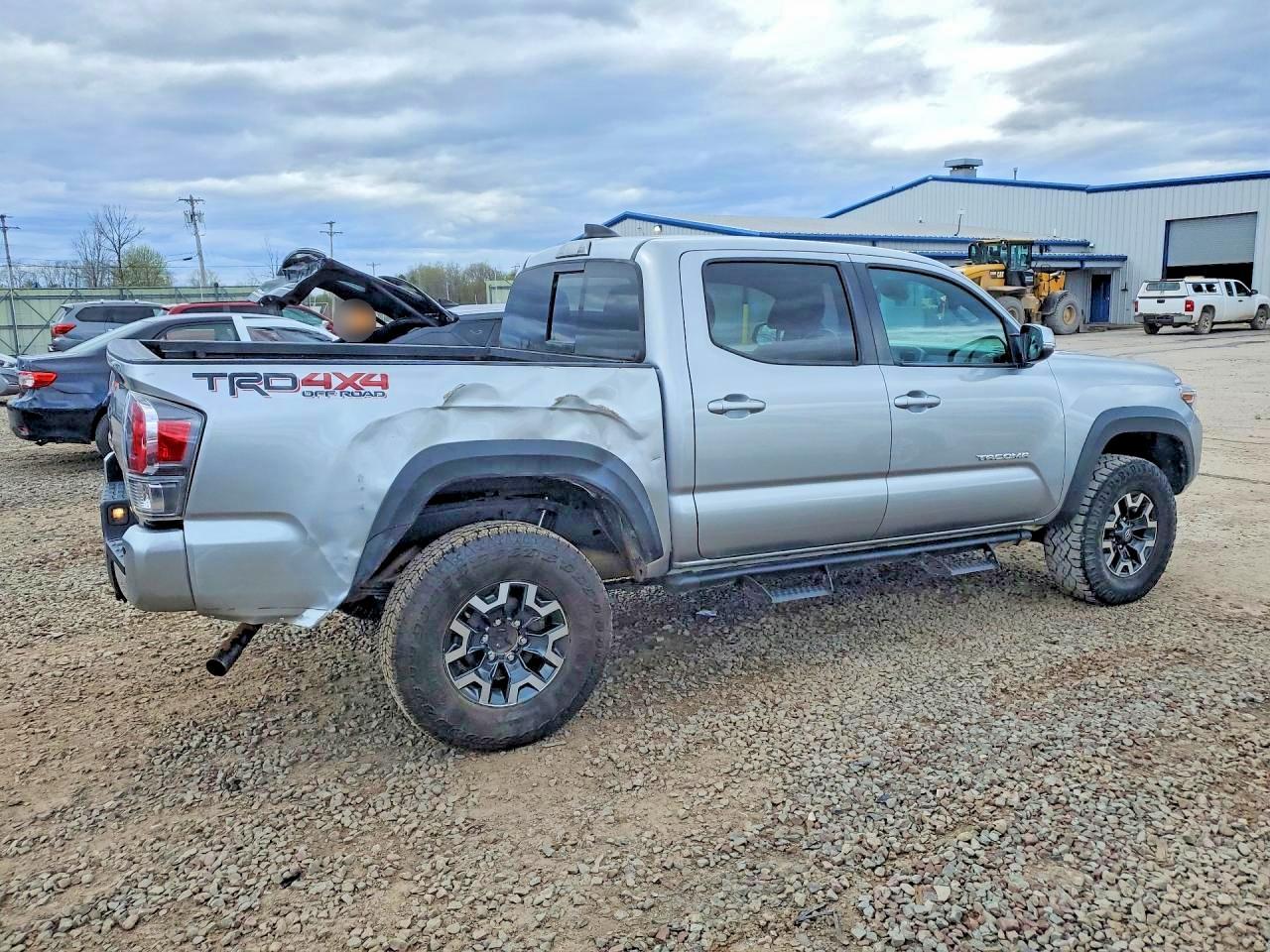2022 Toyota Tacoma Double Cab - Image 3