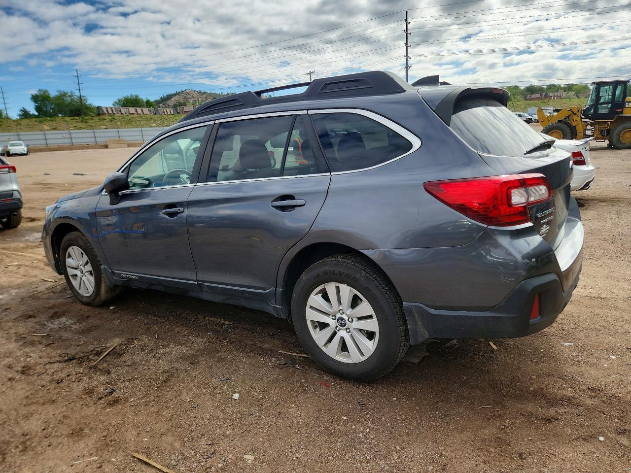 2019 Subaru Outback 2.5I Premium - Image 2