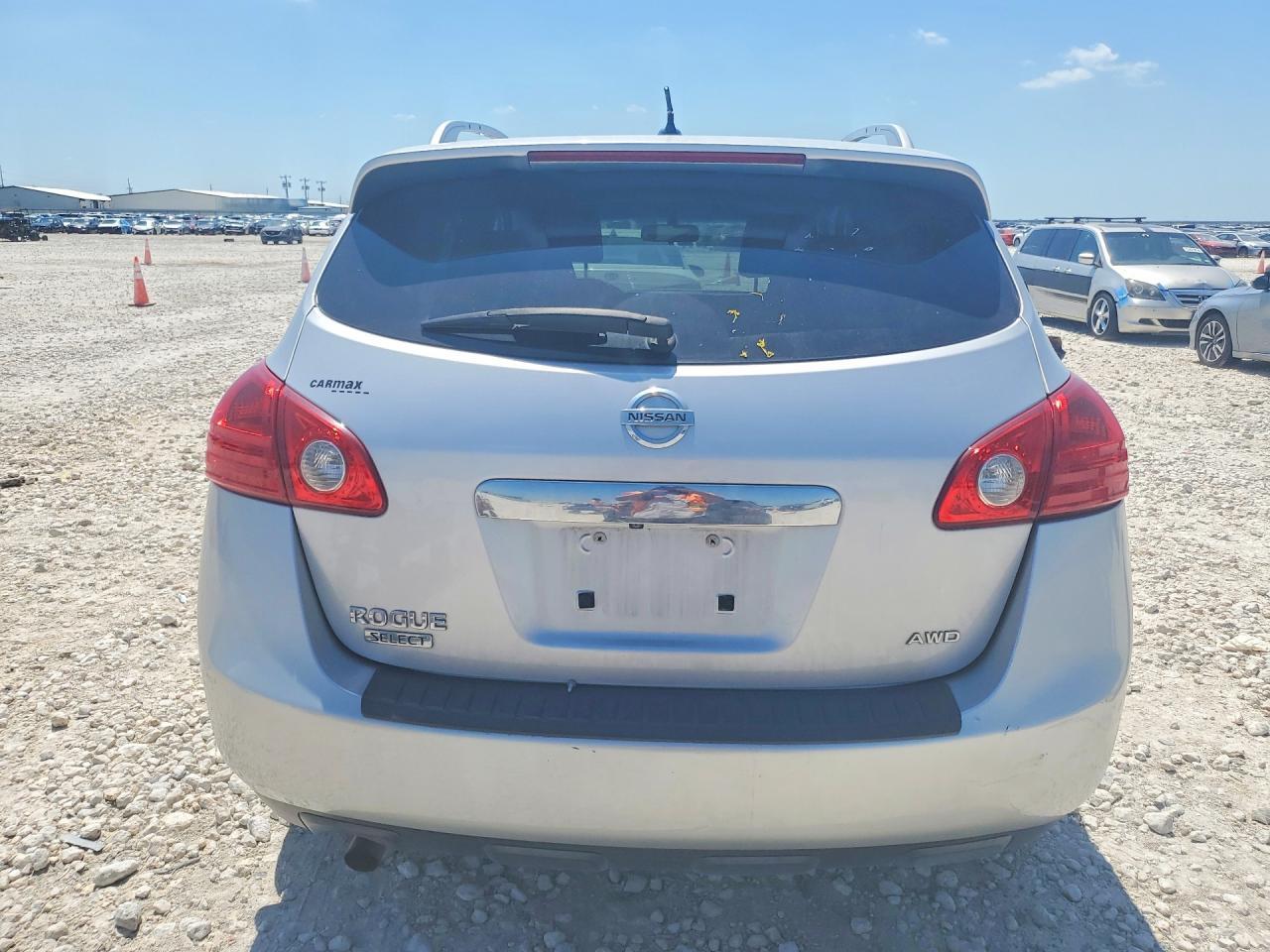 2015 Nissan Rogue Select S - Image 6