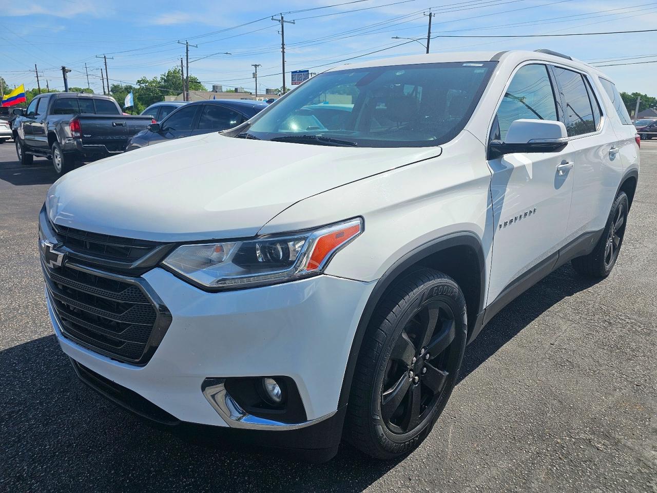 2018 Chevrolet Traverse Lt - Фото 2