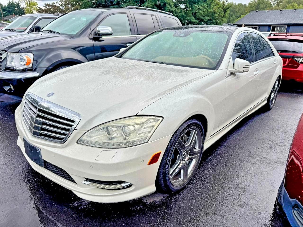 2011 Mercedes-Benz S 550 - Image 2