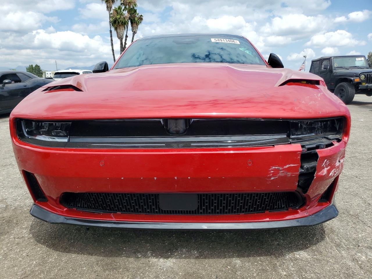 2025 Dodge Charger Daytona R - Image 5