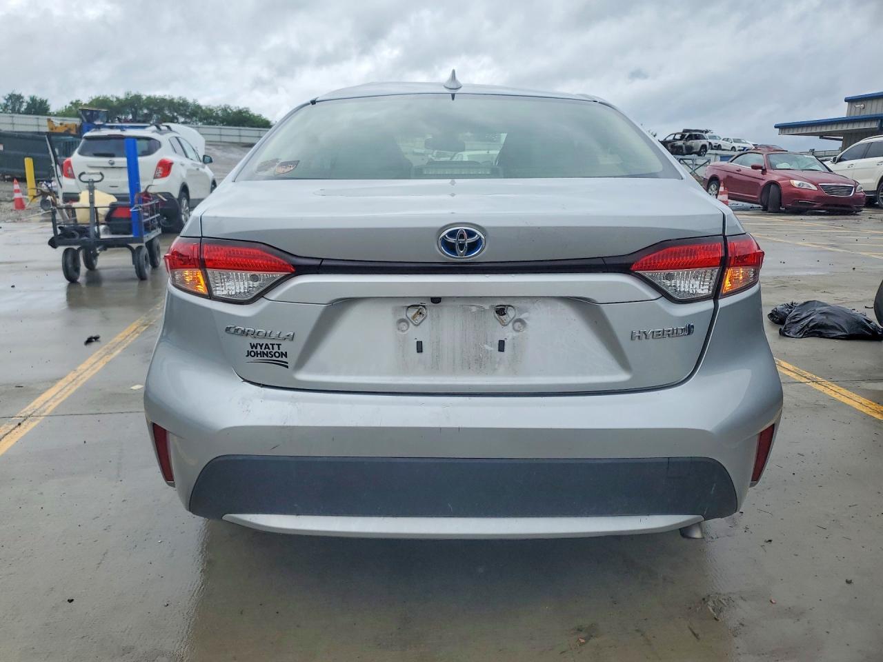 2021 Toyota Corolla Le - Image 6