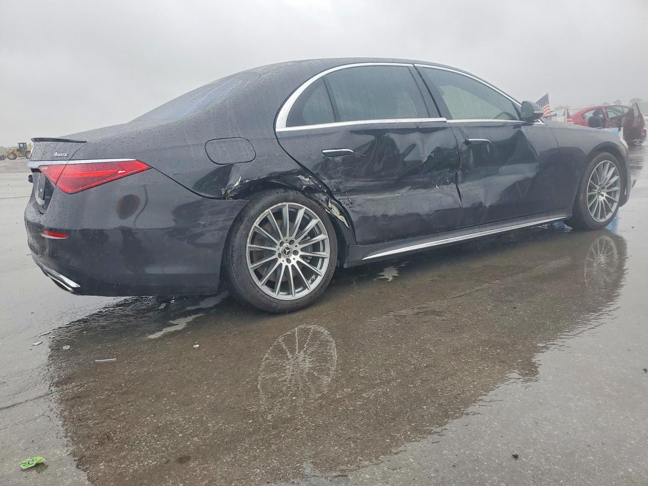 2023 Mercedes-Benz S 500 4Matic - Image 3
