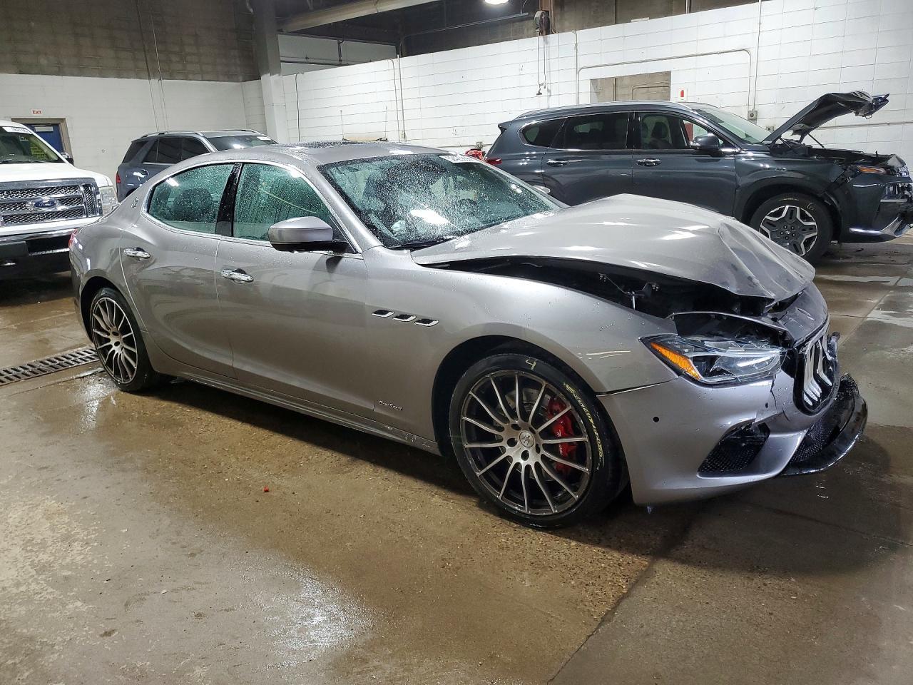 2018 Maserati Ghibli S - Фото 4