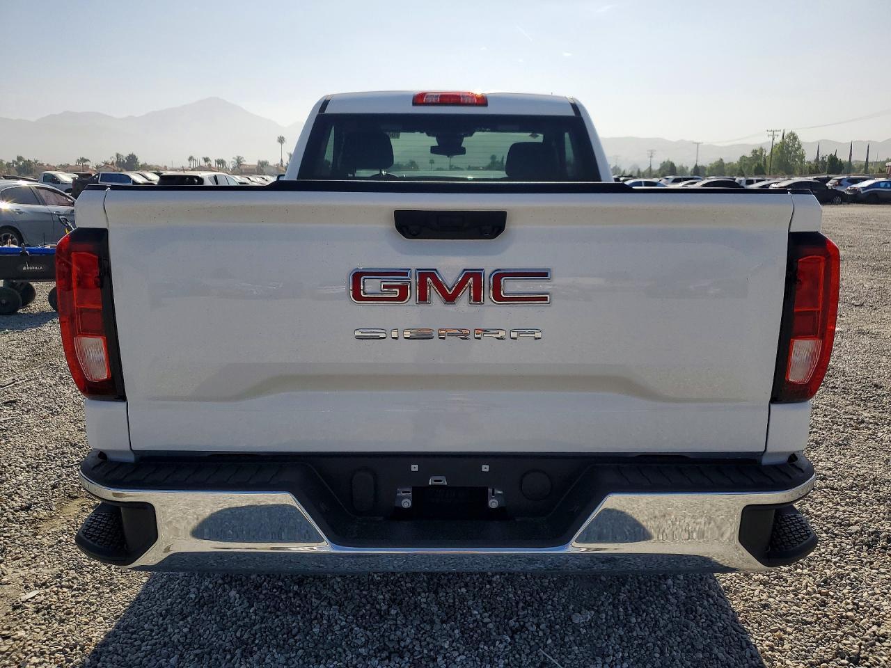 2026 GMC Sierra C1500 - Image 6