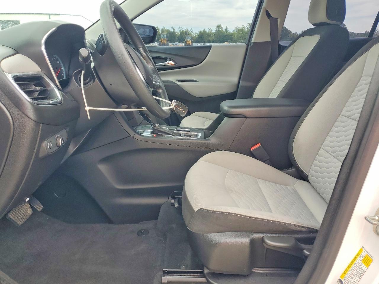 2019 Chevrolet Equinox Ls - Image 7