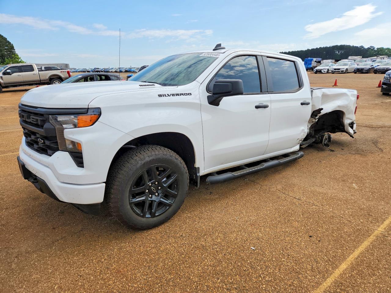 2026 Chevrolet Silverado K1500 Custom