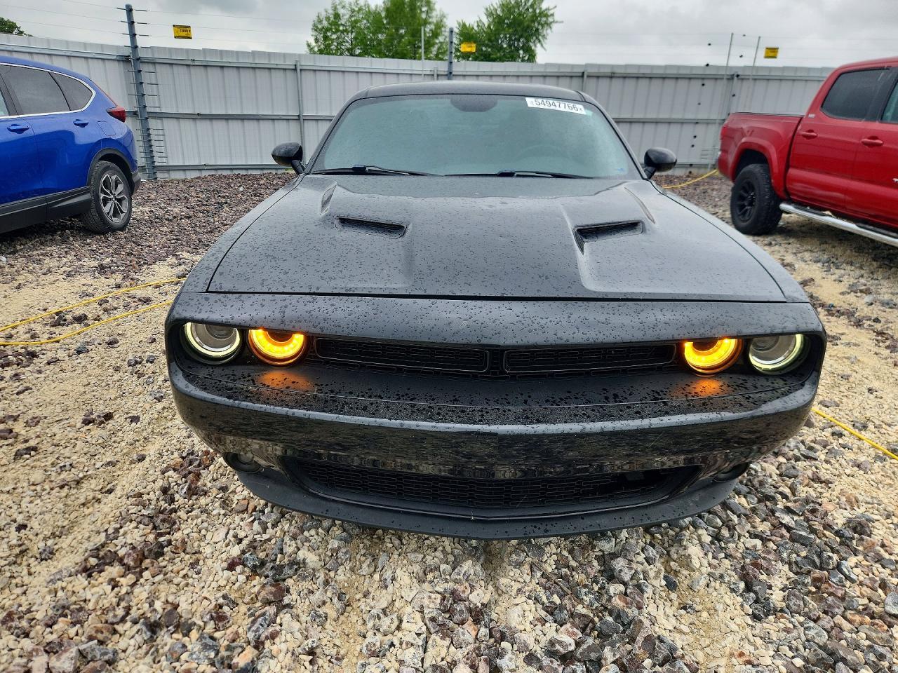 2017 Dodge Challenger Sxt - Image 5