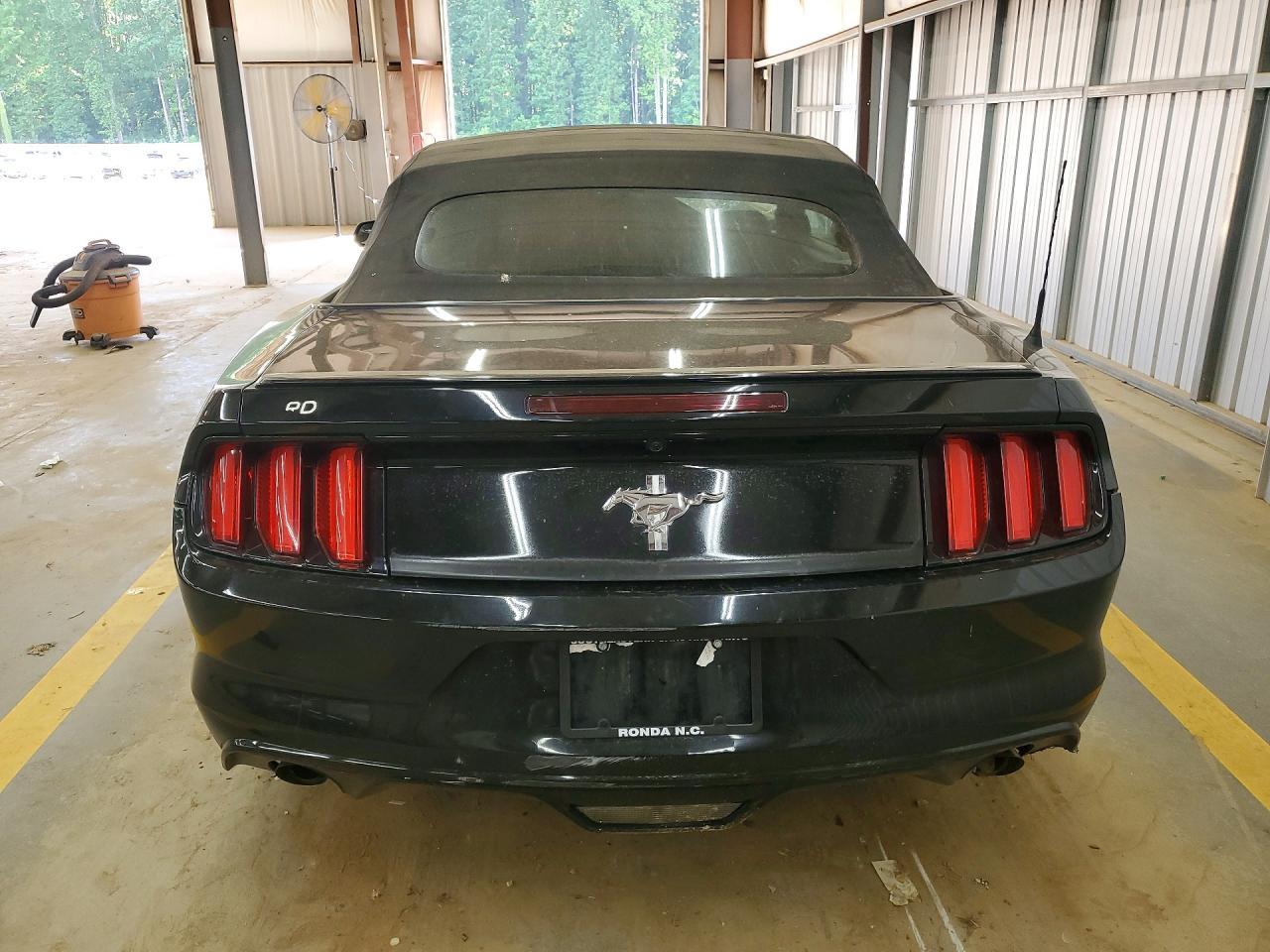 2015 Ford Mustang - Фото 6