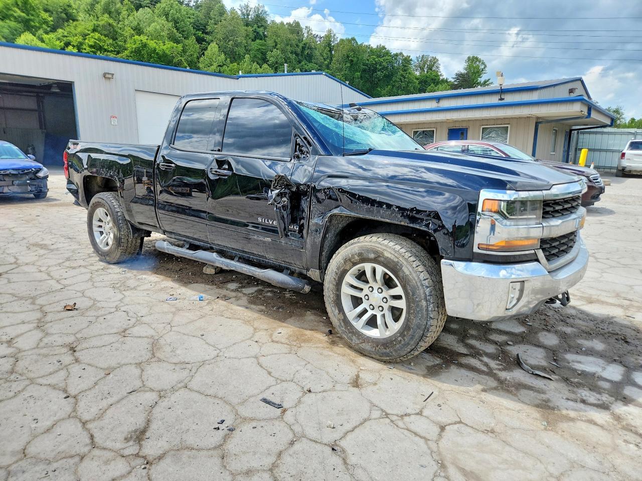 2017 Chevrolet Silverado C1500 Heavy Duty - Фото 7