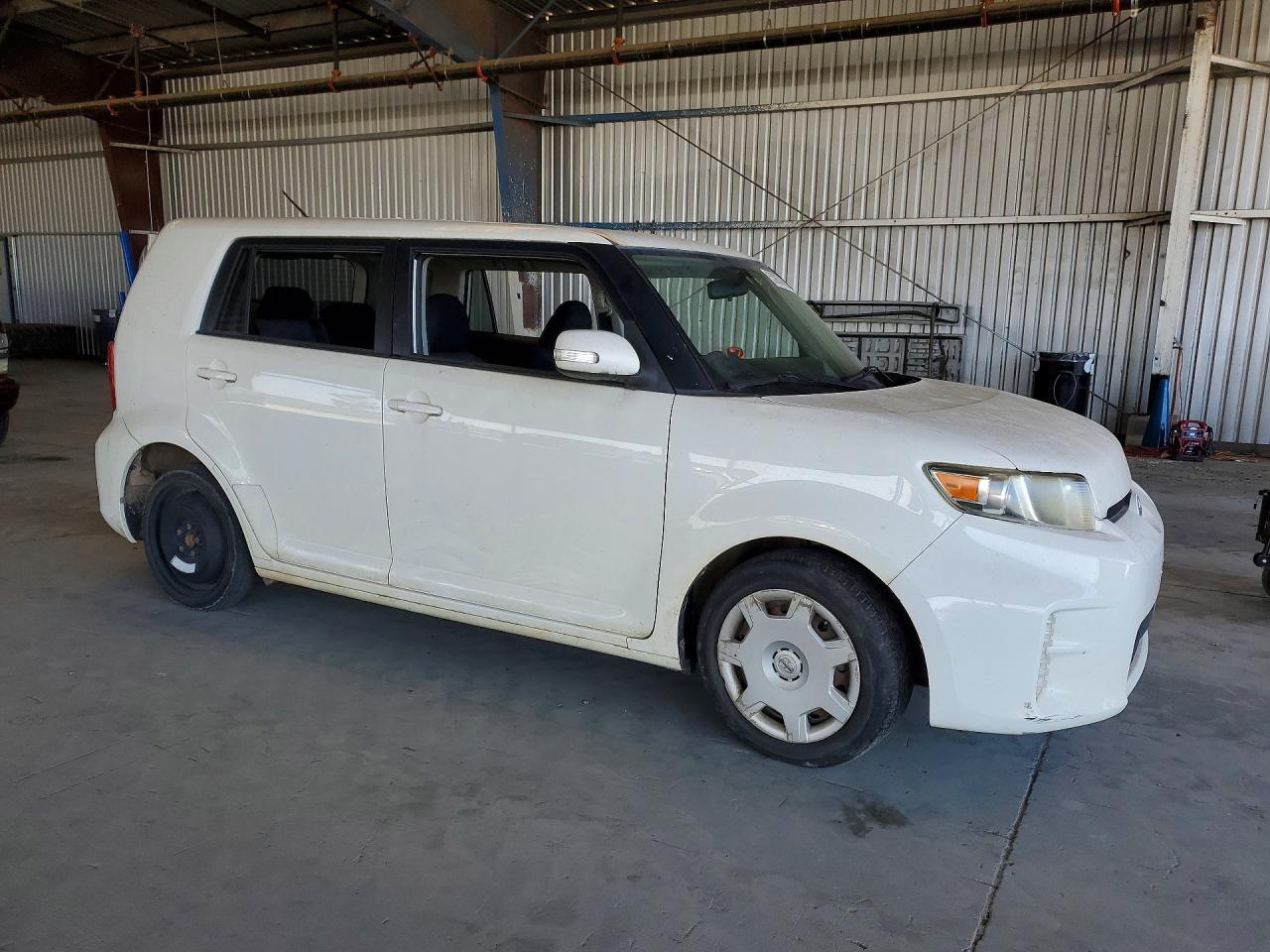 2013 Scion Xb Base - Фото 4