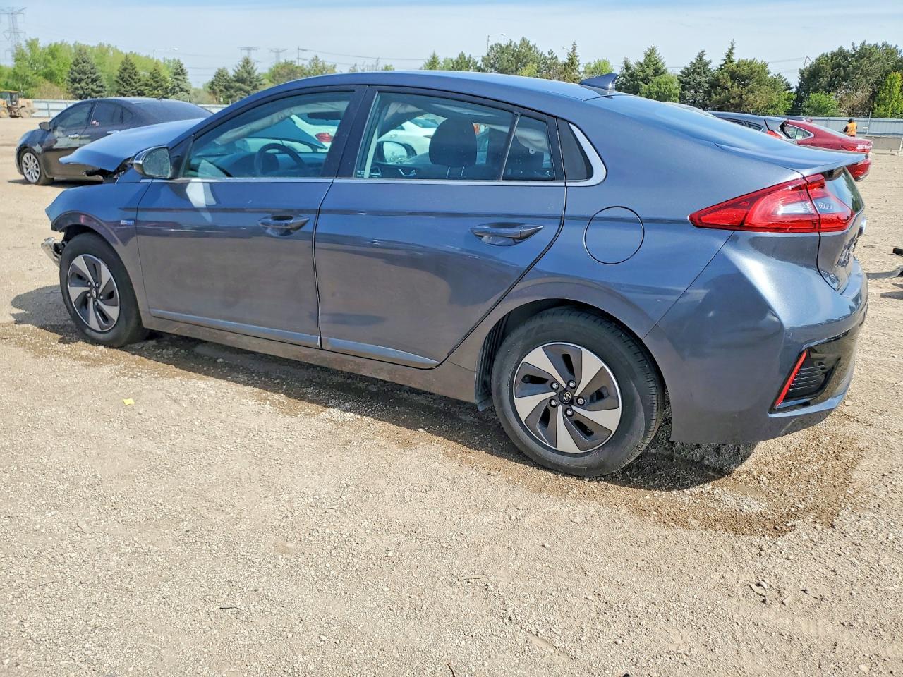 2018 Hyundai Ioniq Sel - Фото 2