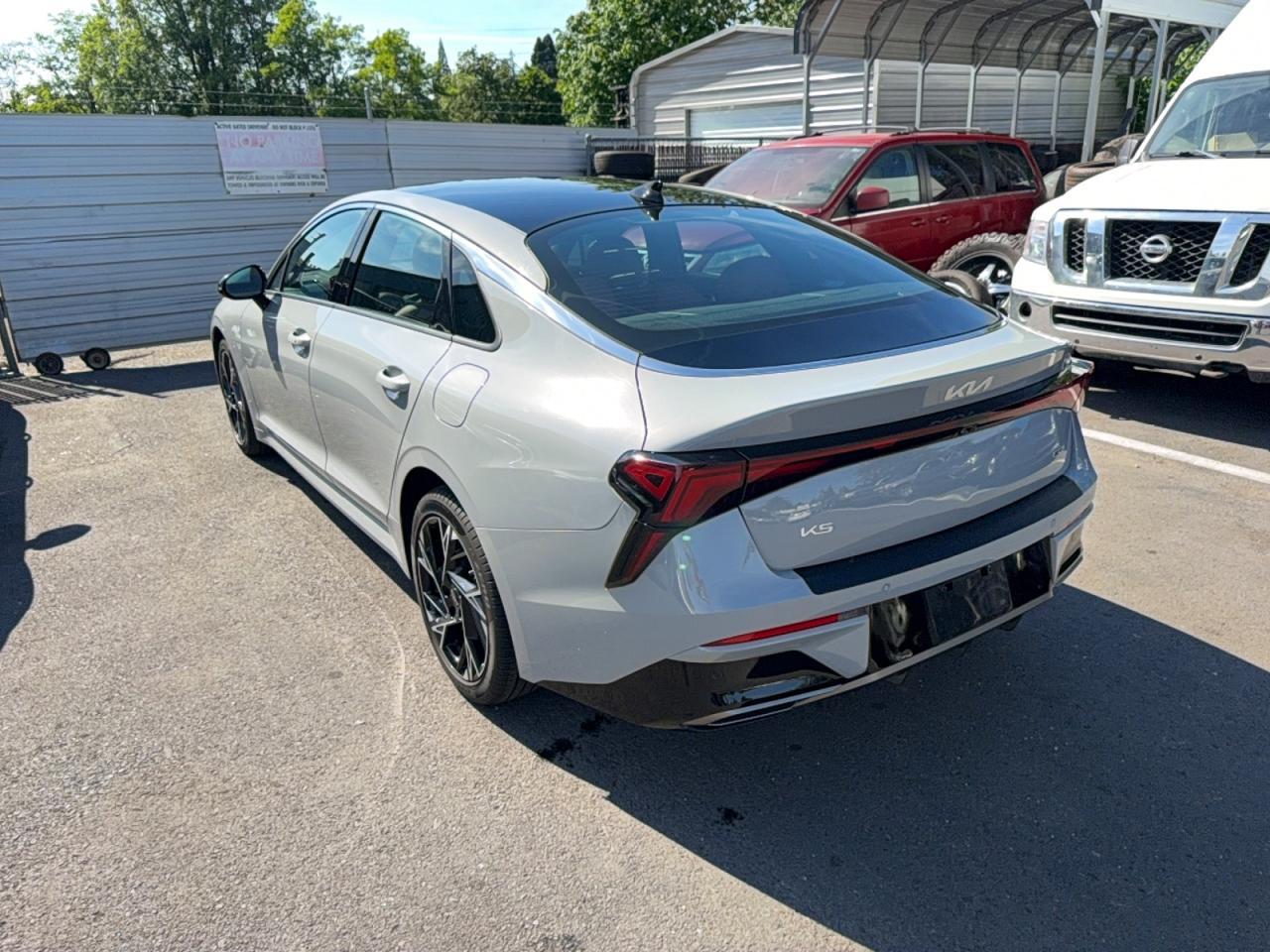 2025 Kia K5 Gt Line - Image 3