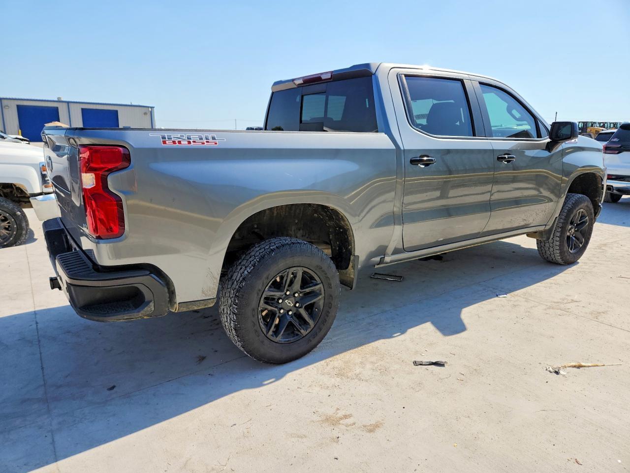 2021 Chevrolet Silverado K1500 Lt Trail Boss - Фото 3