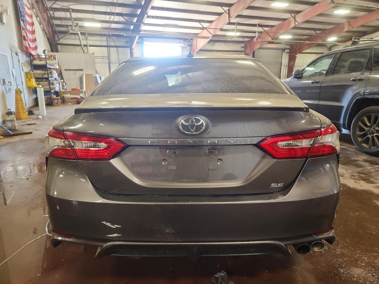 2019 Toyota Camry Se - Фото 6