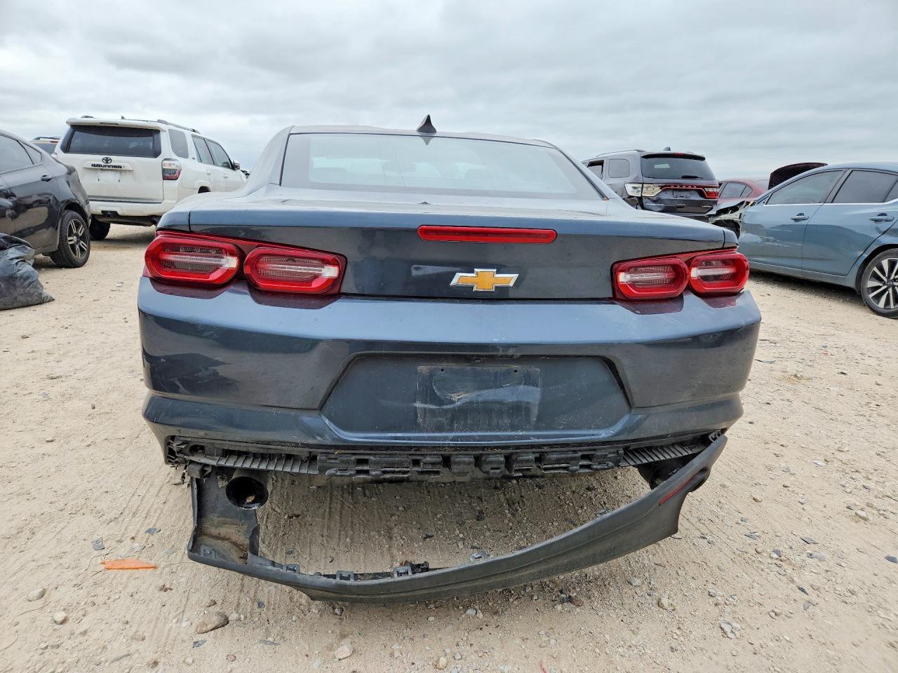 2023 Chevrolet Camaro Ls - Фото 6
