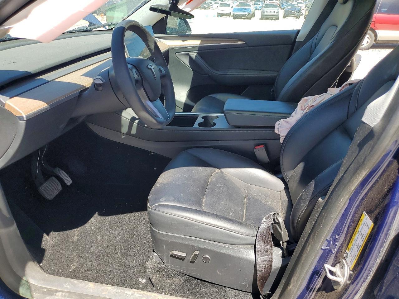 2023 Tesla Model Y - Фото 7