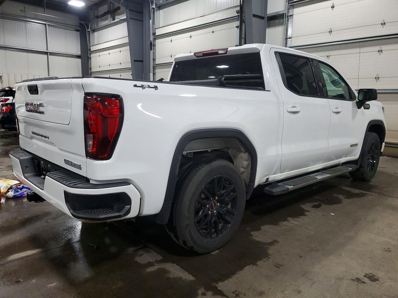 2022 GMC Sierra K1500 Elevation - Фото 3