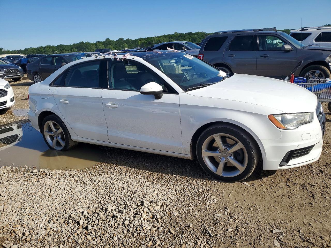 2016 Audi A3 Premium - Image 4