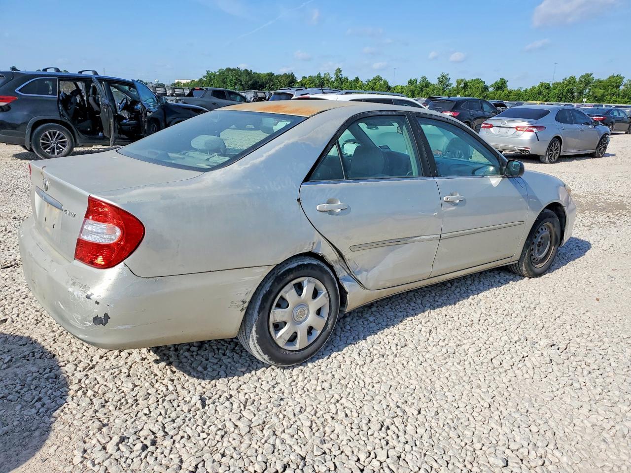 2002 Toyota Camry Le - Фото 3