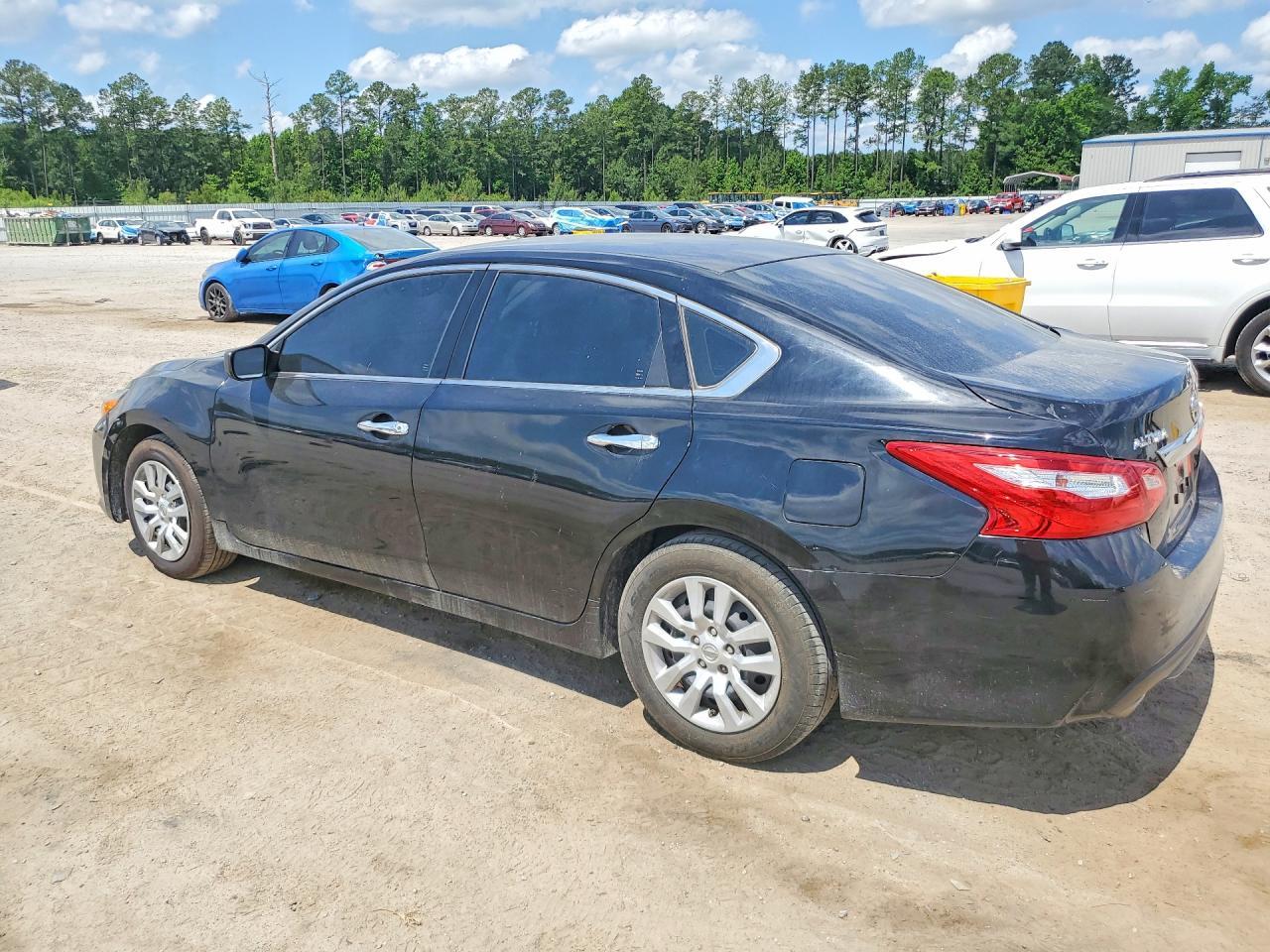 2017 Nissan Altima 2.5 S - Фото 2