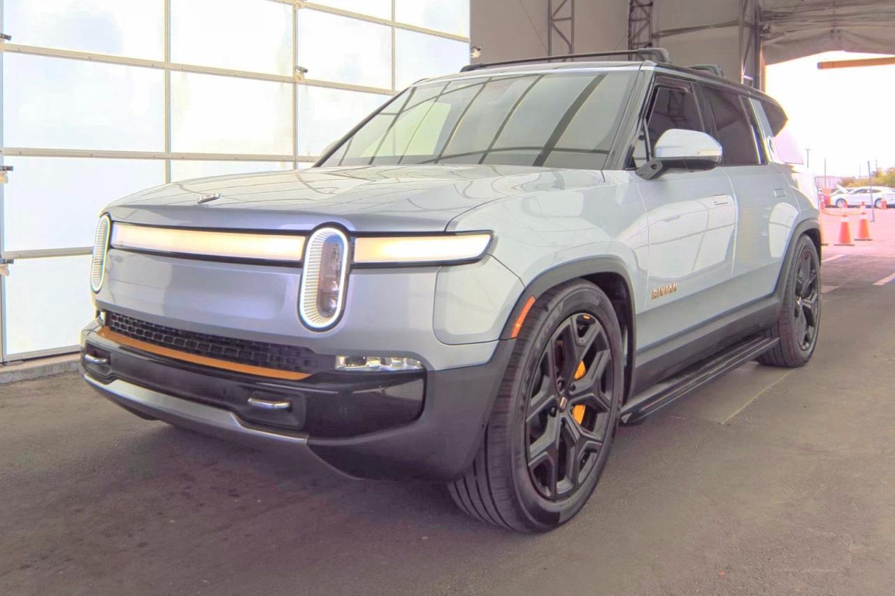 2023 Rivian R1S Adventure - Image 2
