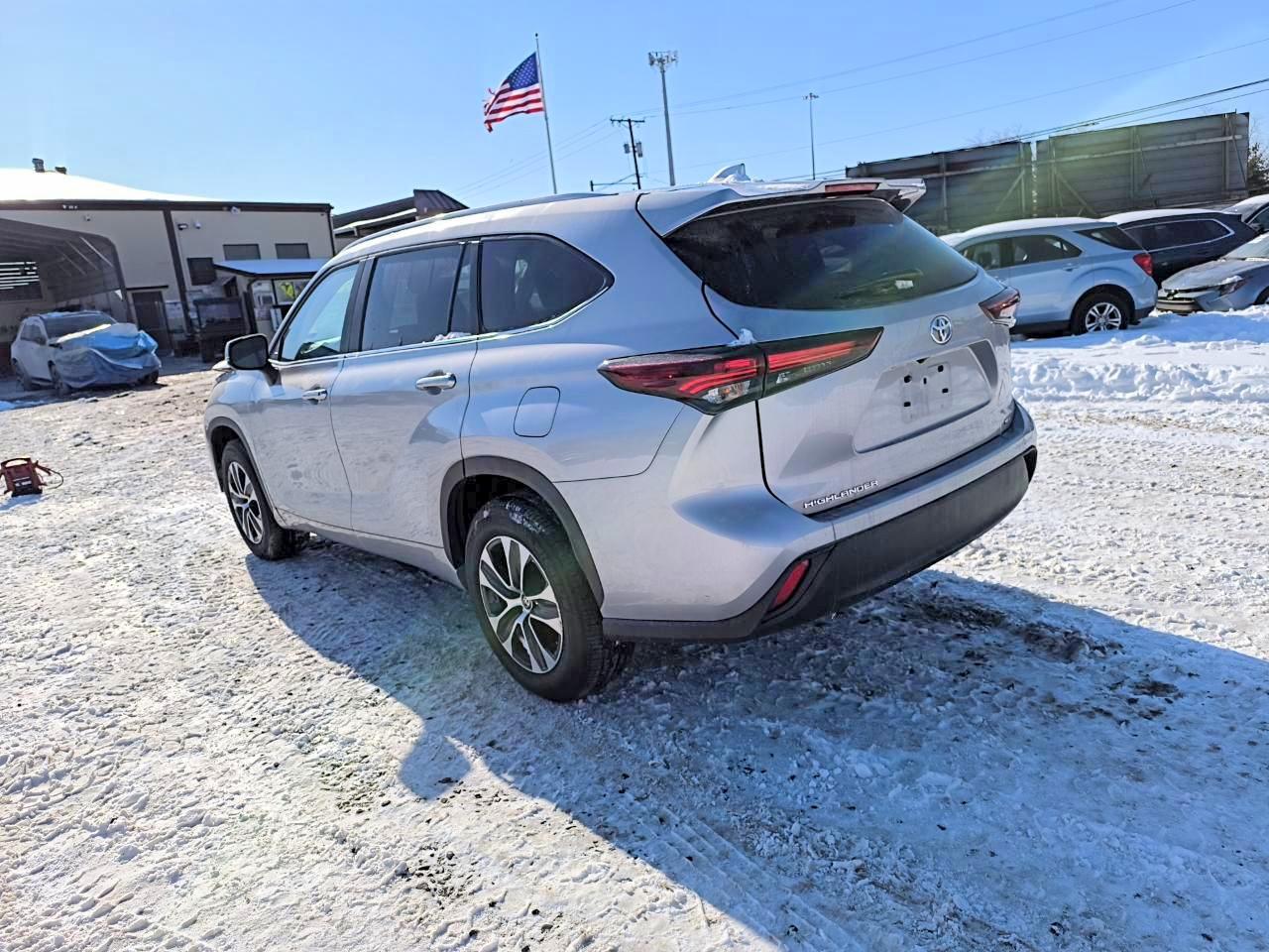 2024 Toyota Highlander Xle - Фото 2