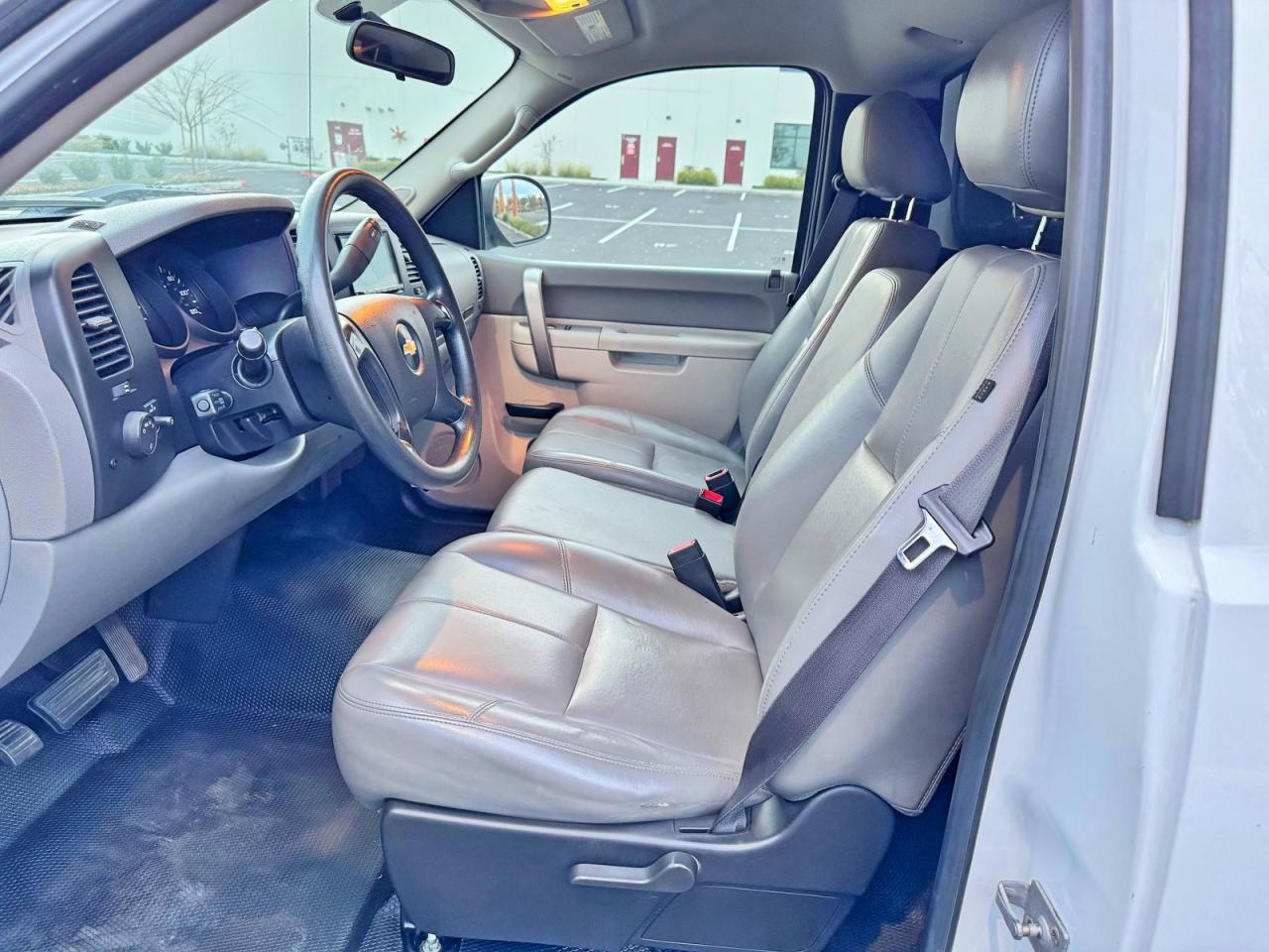 2011 Chevrolet Silverado C1500 - Фото 6