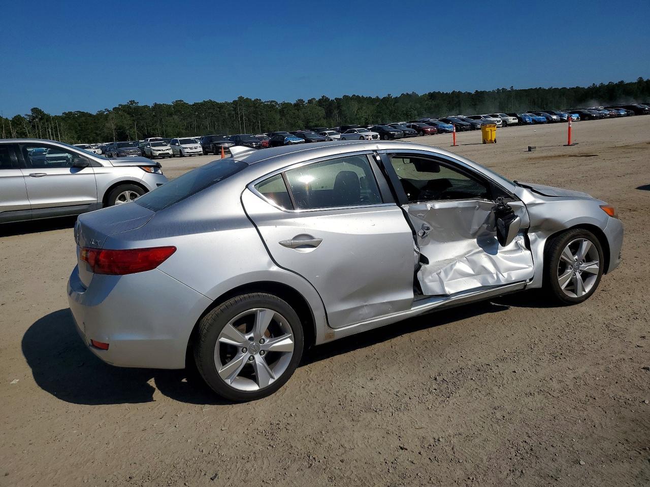 2015 Acura Ilx 20 - Image 3